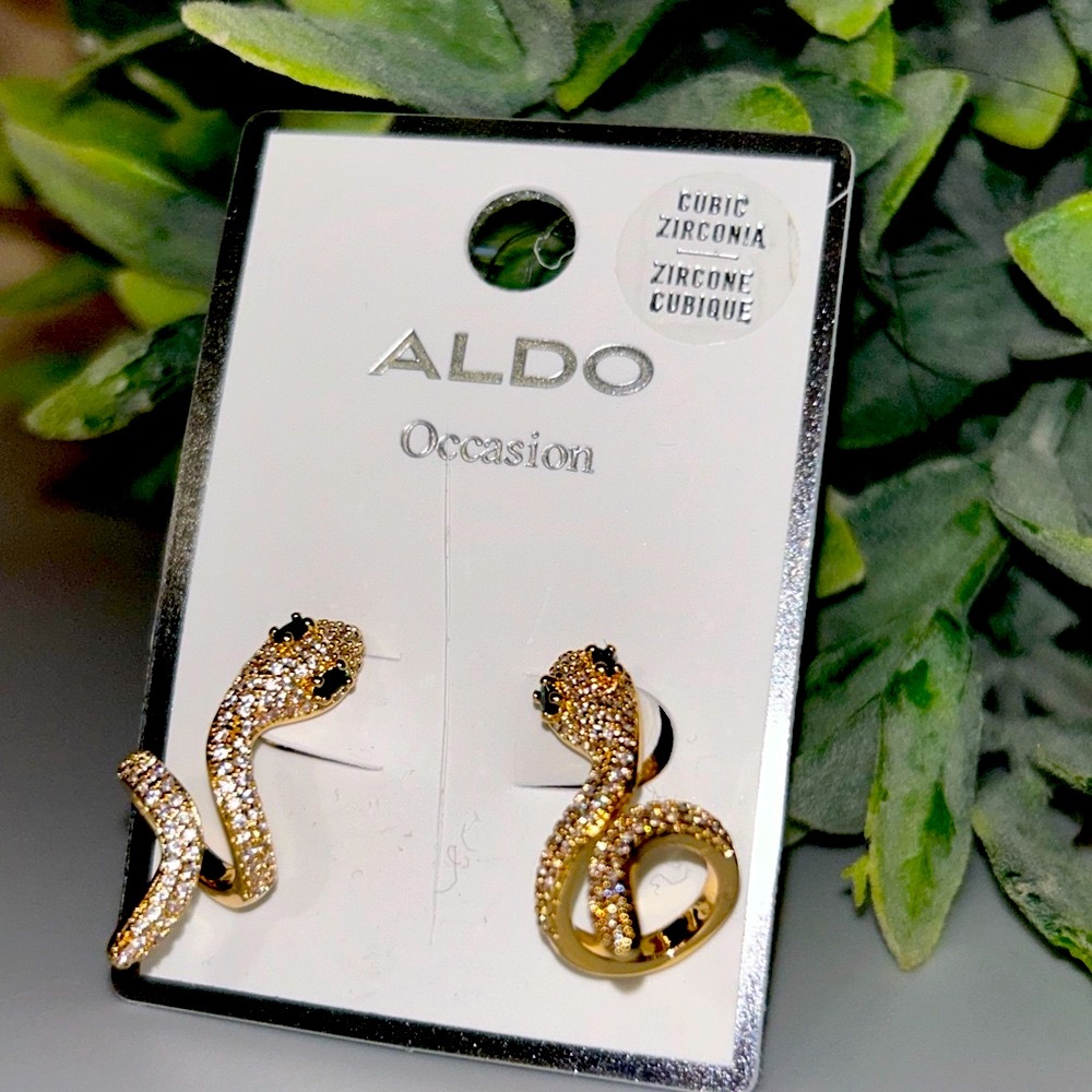 ‼️❌FINAL PRICE DROP❌‼️NWT ALDO serpent Cubic Zirconia Curved Snake Earrings NEW!